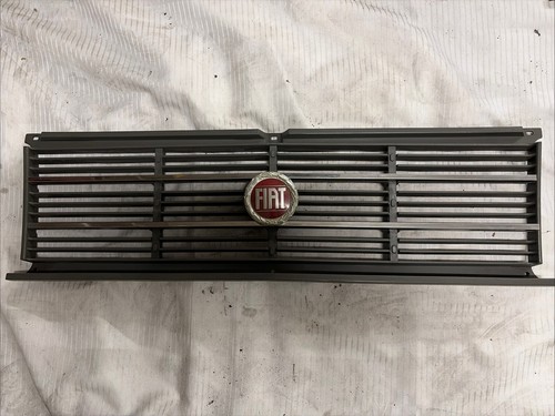 Mascherina griglia fiat 131 - fiat,